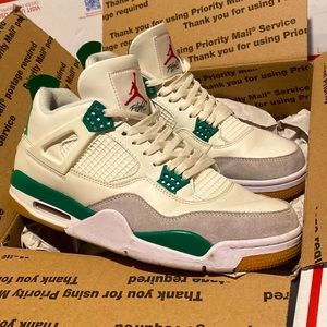 Air Jordan 4 Retro SB - Pine Green - Mens 13